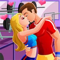 Игра Поцелуи в спортзале онлайн